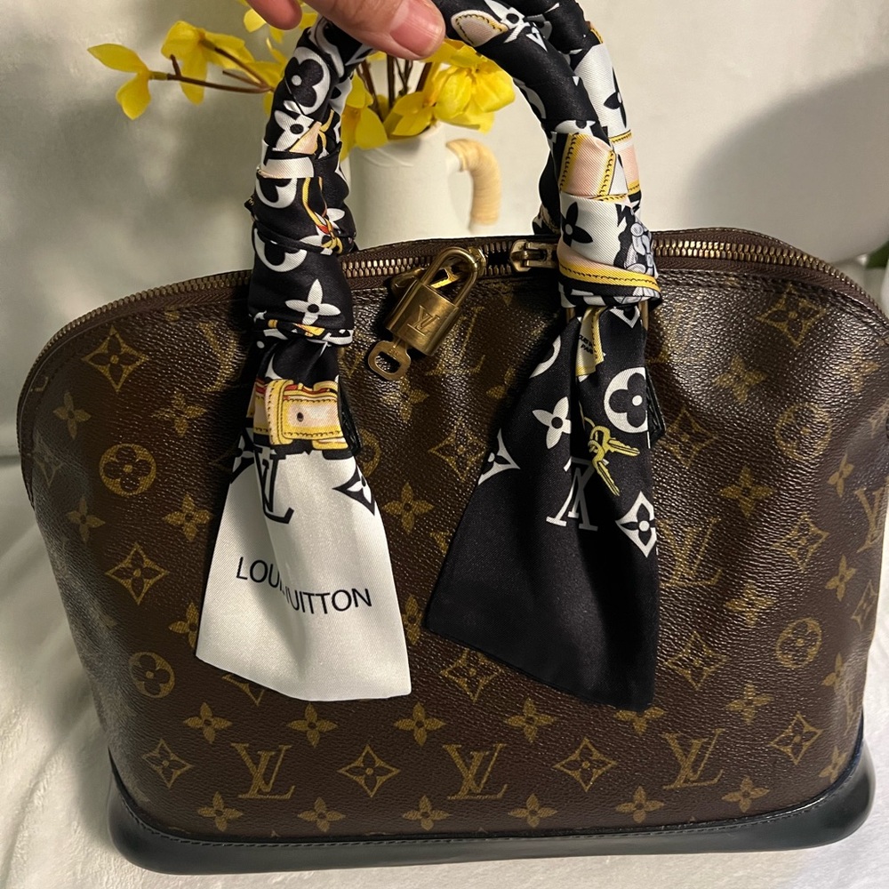 Louis Vuitton Alma PM